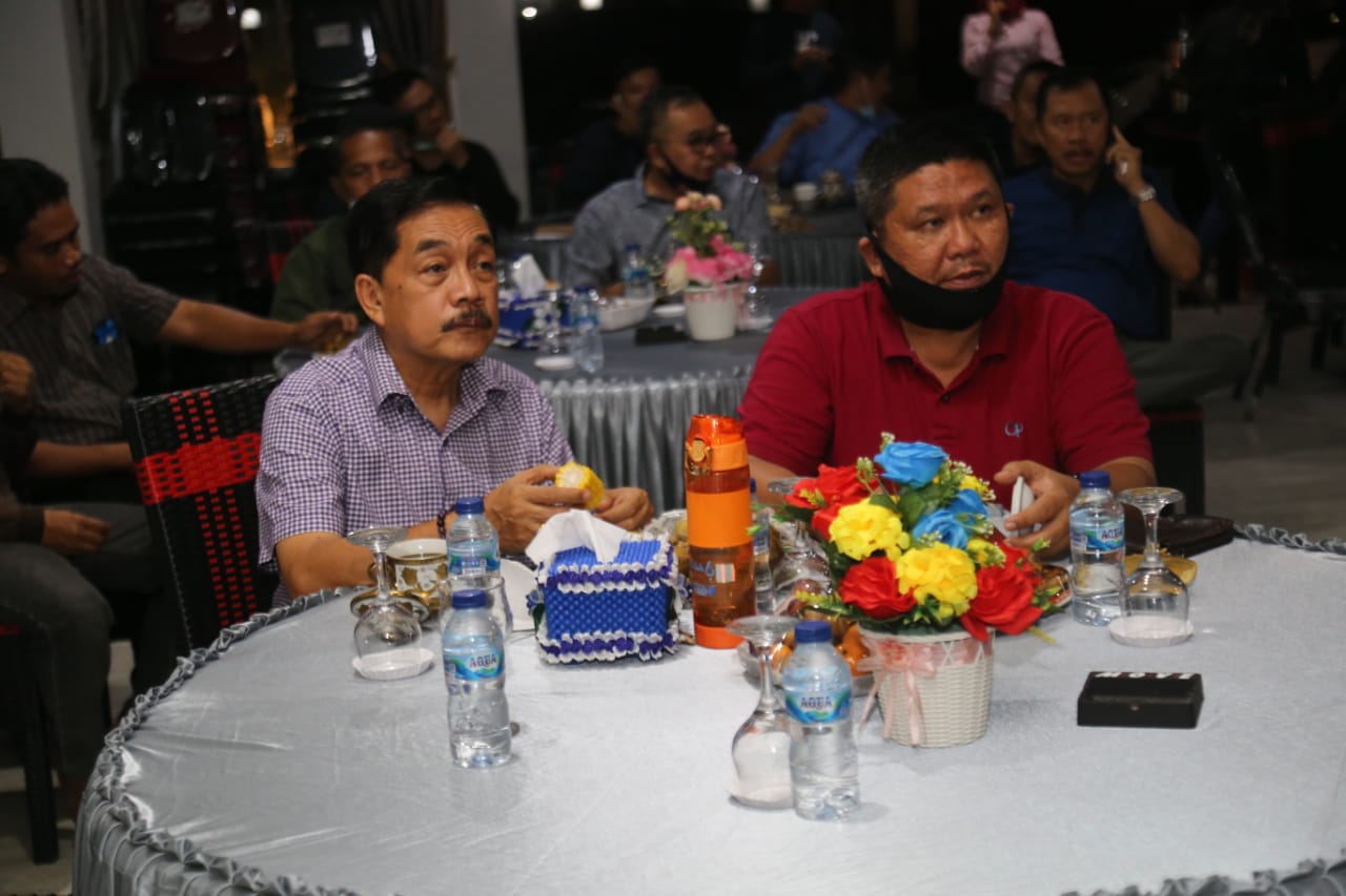 Chrisna Putra Saksikan Debat Publik Pasangan Calon Bupati dan Wakil Bupati Pesisir Barat