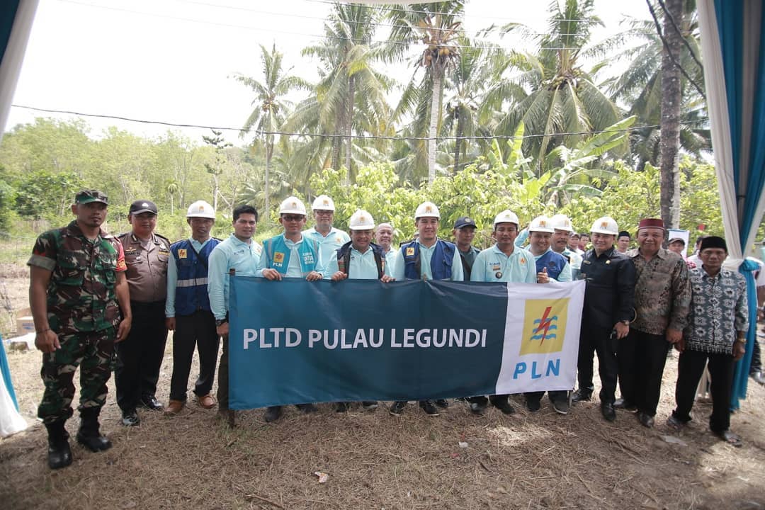 GUBERNUR ARINAL DJUNAIDI APRESIASI KINERJA PLN UID LAMPUNG TERANGI PULAU 3T