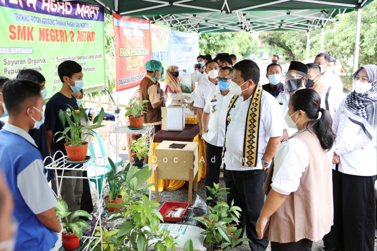 Pertemuan dengan Ketua MKKS SMK/ SMA se-Provinsi Lampung, Gubernur Arinal Ingatkan Peran Kepala Sekolah Vital dan Strategis Tingkatkan Kinerja Sekolah