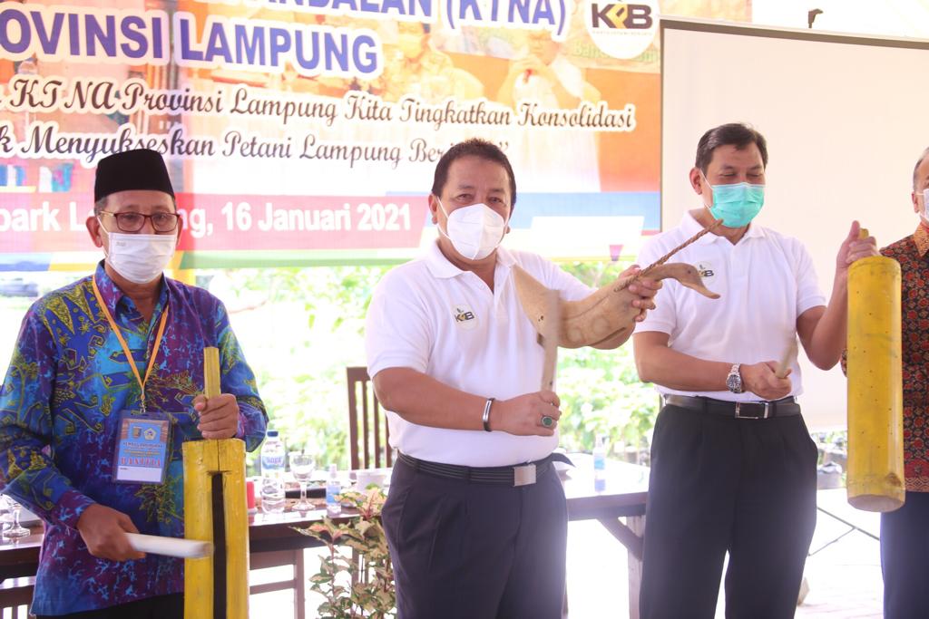 Buka Rembuk Paripurna KTNA Lampung, Gubernur Arinal Beri Semangat Petani dan Nelayan Sukseskan Kartu Petani Berjaya