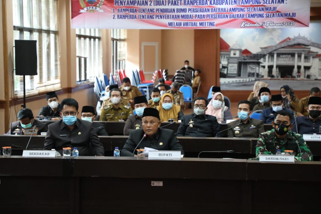 DPRD Lampung Selatan Gelar Sidang Perdana di 2021, Nanang Sampaikan Dua Paket Raperda tentang BUMD