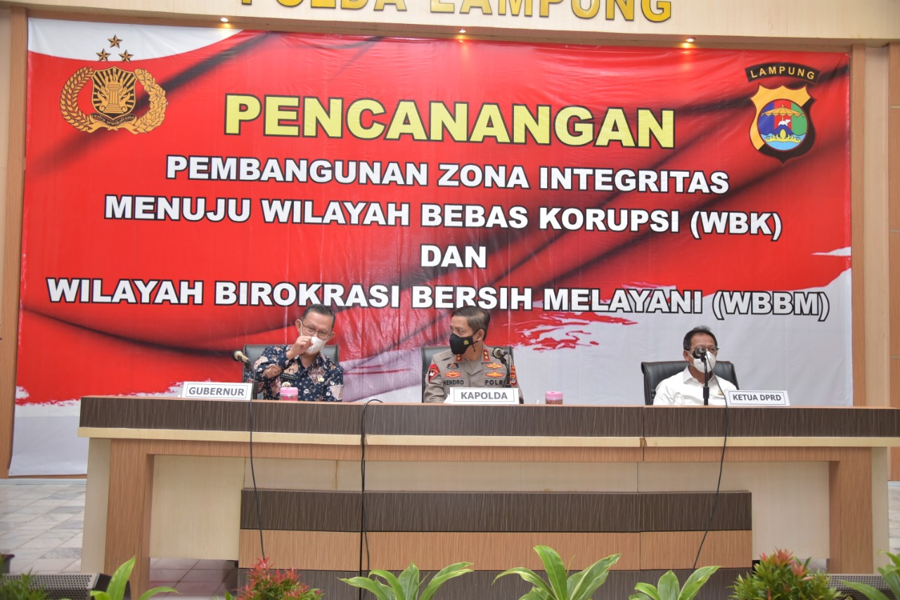 Kapolda dan Waka Polda Berserta Pejabat Polda Lampung Laksanakan Pencanangan ZI Menuju WBK/WBBM