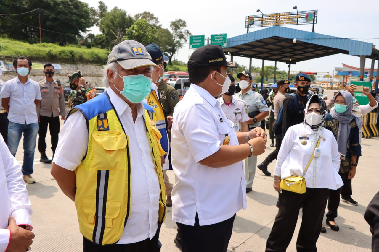 Gubernur Arinal dampingi kunjungan Rombongan Tim pemantauan Lokasi Penyekatan Peniadaan Mudik di Pelabuhan Bakauheni