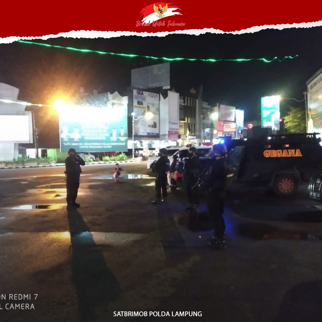 Gegana Lampung Pantau Pelaksanaan Giat Perayaan Malam Natal dengan Laksanakan Patroli