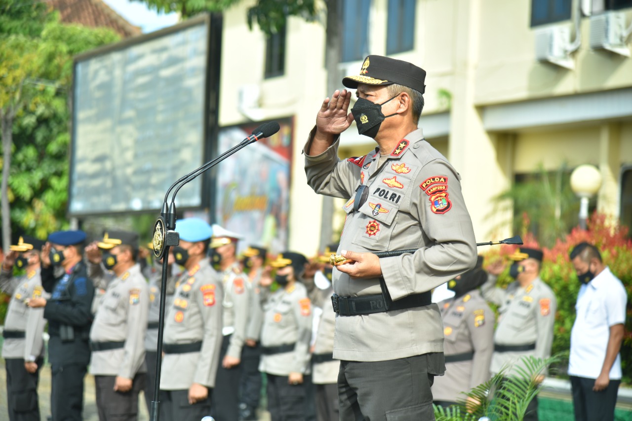 Irjen Pol Hendro Sugiatno Pimpin Sertijab Dua Pejabat Utama Polda Lampung