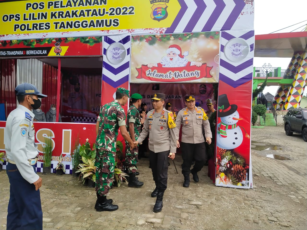 Kapolda Lampung  cek Pos pam dan Pos Yan  Polres Tanggamus