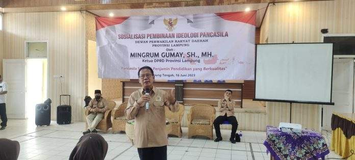 Ketua DPRD Lampung Sosialisasi Pembinaan Ideologi Pancasila di SMAN 1 Terbanggi Besar