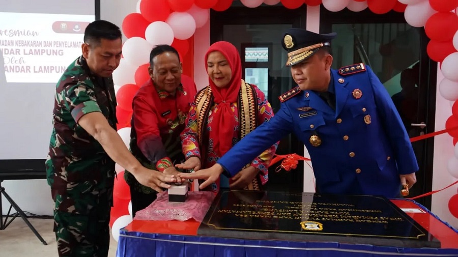 Walikota Bandar Lampung Resmikan Gedung Pemadam Kebakaran